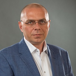 Дмитрий Шустерняк