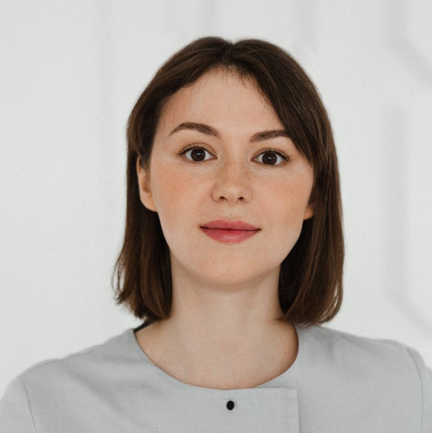 Александра Реутова